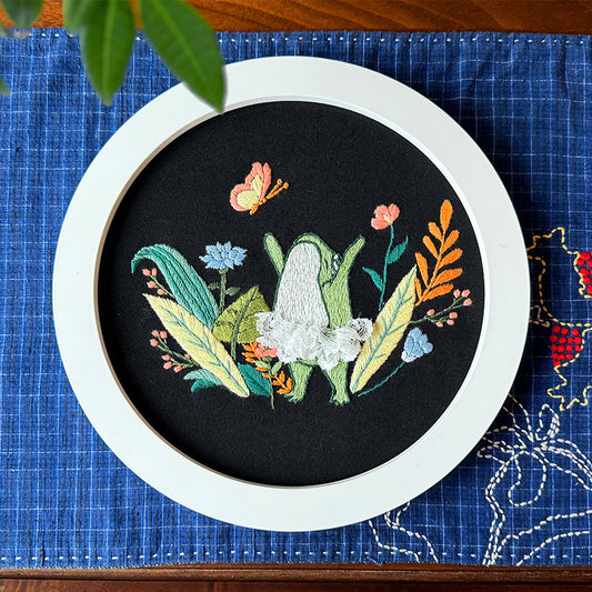 Frog embroidery kits for beginner-with fabric,floss,needles
