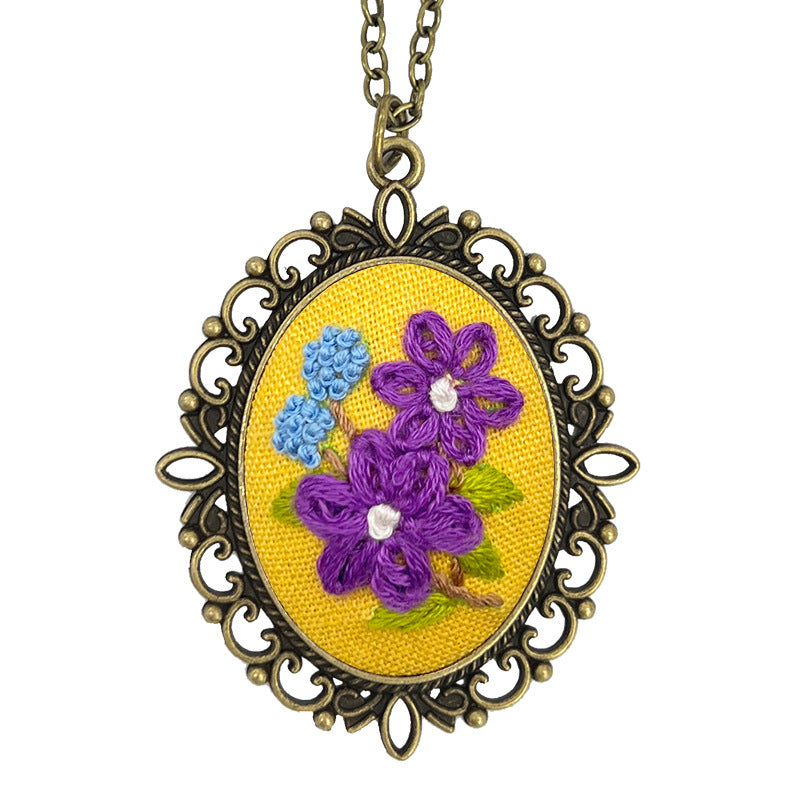 Embroidery necklace