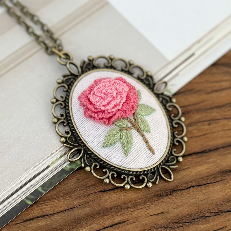 Embroidery necklace