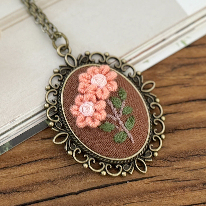 Embroidery necklace