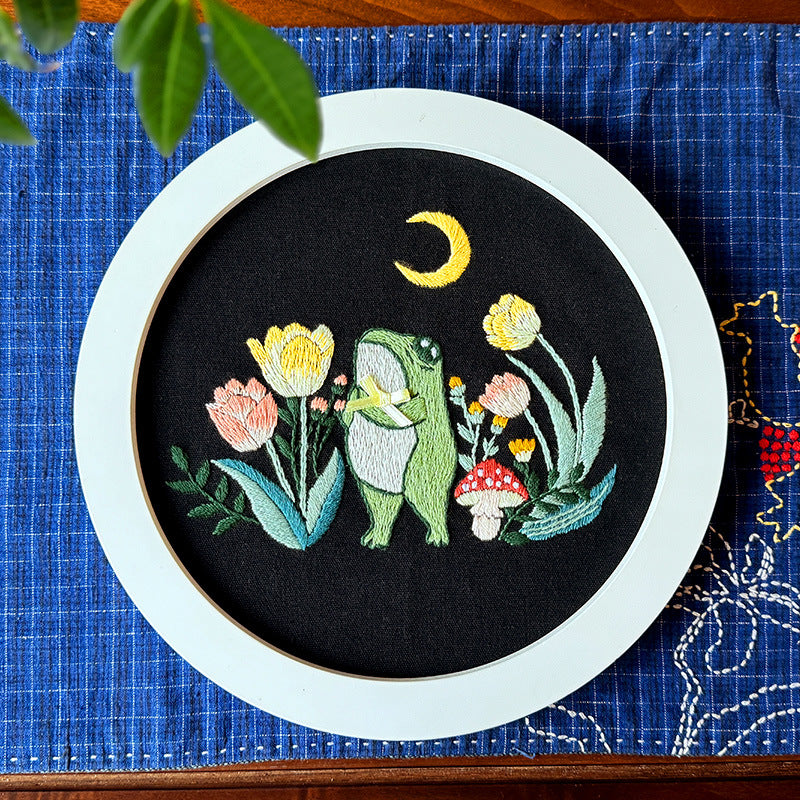 Frog embroidery kits for beginner-with fabric,floss,needles