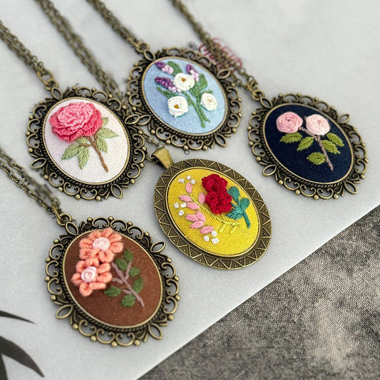 Embroidery necklace