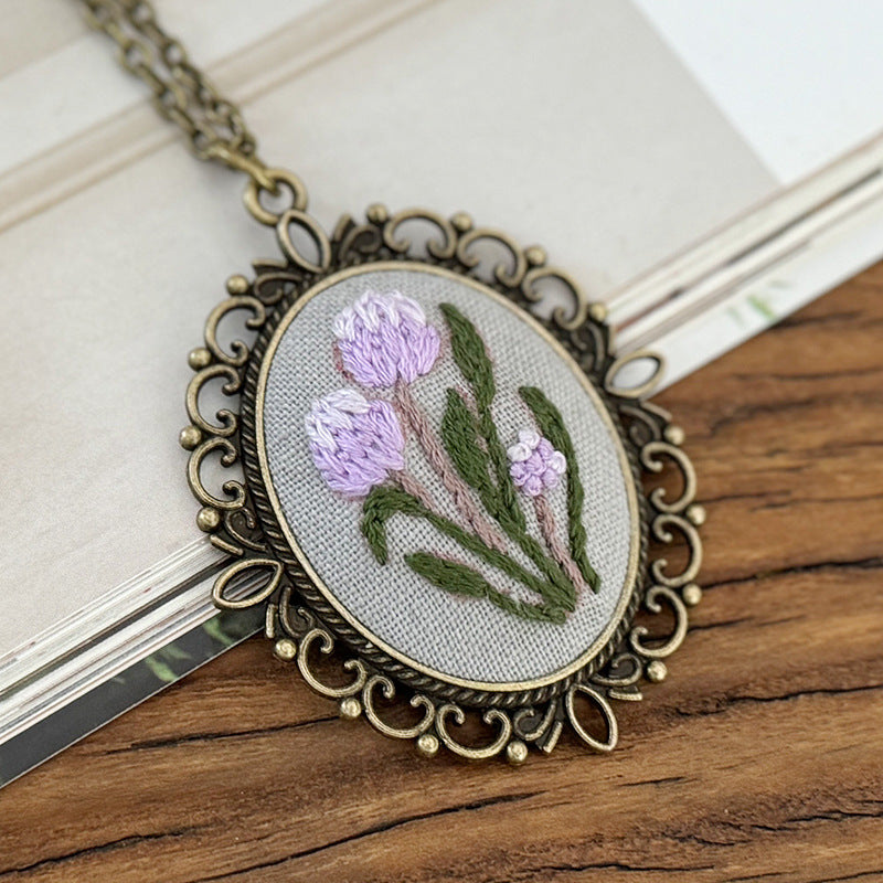 Embroidery necklace